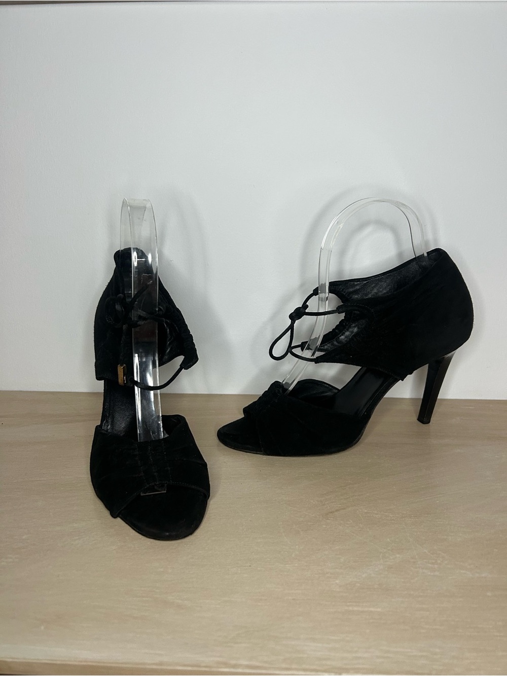 Gucci Black Suede Strappy Heels with Gold Hardware Y2K Tom Ford 5.5